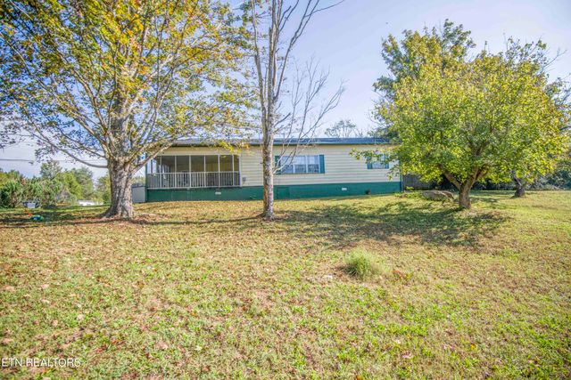 408 Quince Robinson Lane, Greenback, TN 37742