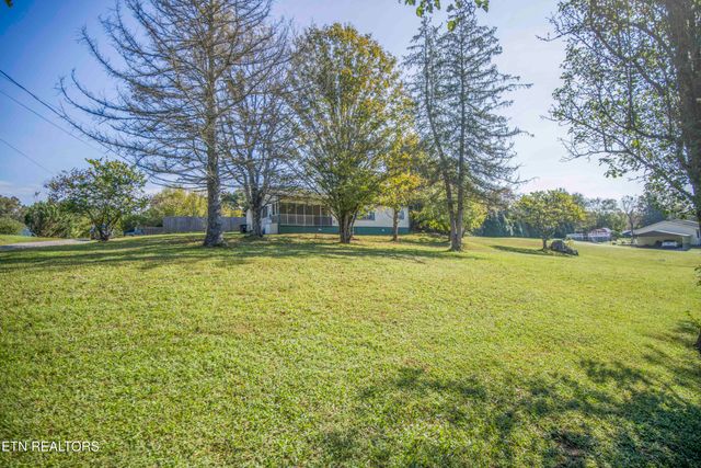 408 Quince Robinson Lane, Greenback, TN 37742