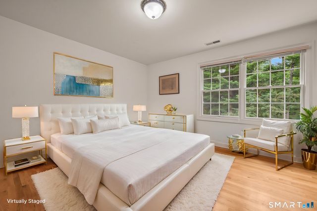 9 Glenmor Drive, Newtown, CT 06470