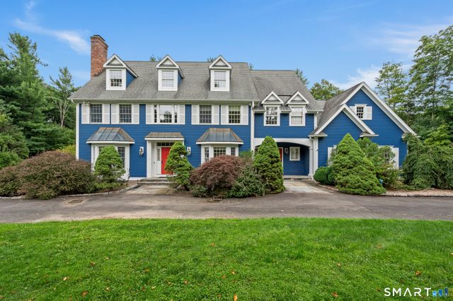 9 Glenmor Drive, Newtown, CT 06470