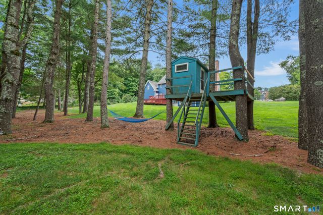 9 Glenmor Drive, Newtown, CT 06470