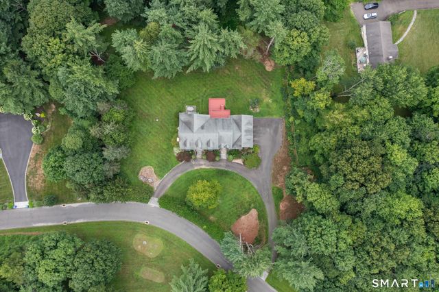 9 Glenmor Drive, Newtown, CT 06470