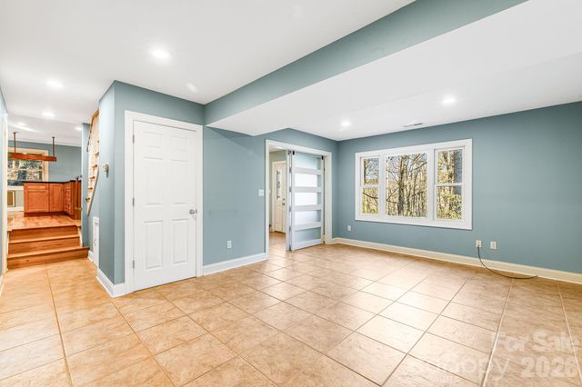 522 Glen Cannon Drive, Pisgah Forest, NC 28768