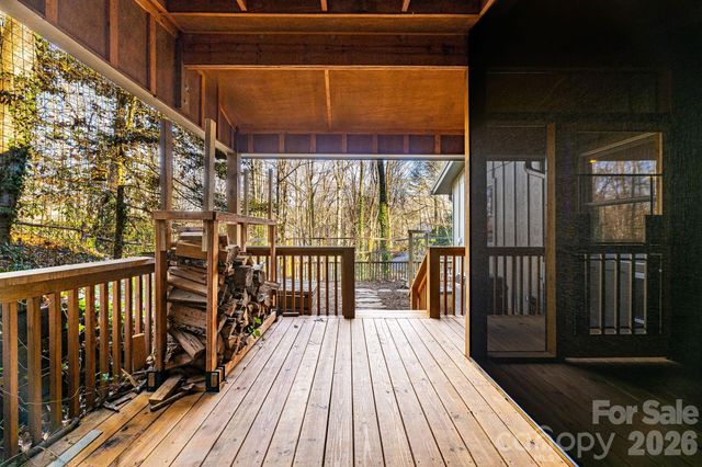 522 Glen Cannon Drive, Pisgah Forest, NC 28768