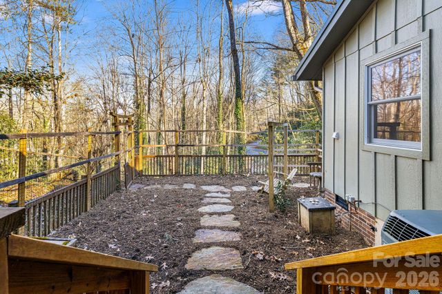 522 Glen Cannon Drive, Pisgah Forest, NC 28768