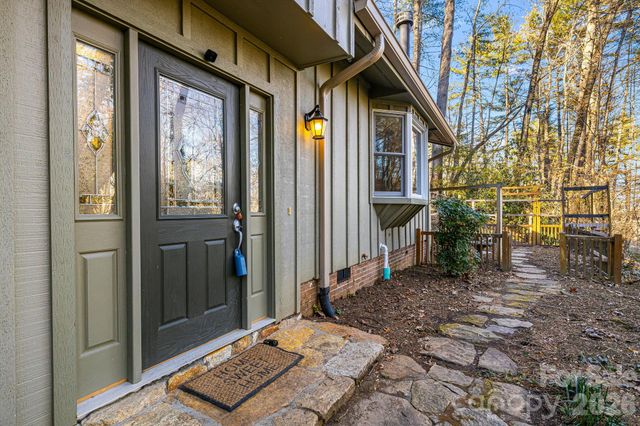 522 Glen Cannon Drive, Pisgah Forest, NC 28768