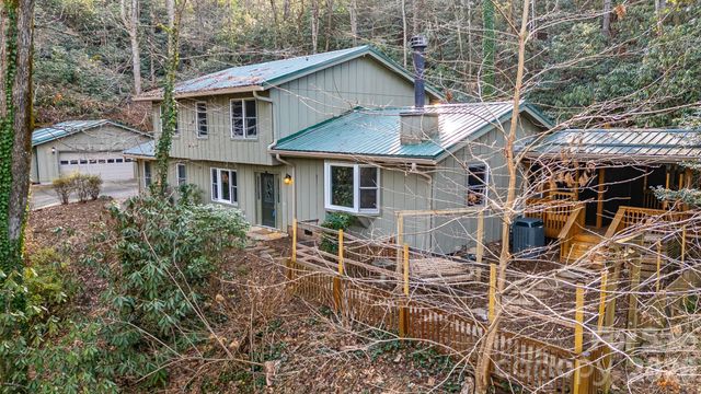 522 Glen Cannon Drive, Pisgah Forest, NC 28768