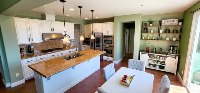 8020 Damico Dr, El Dorado Hills, CA 95762