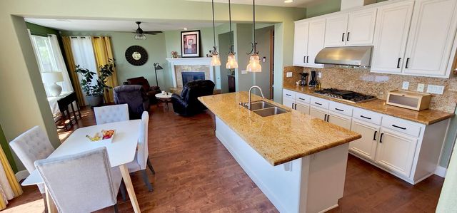 8020 Damico Dr, El Dorado Hills, CA 95762