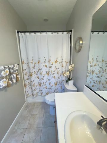 8020 Damico Dr, El Dorado Hills, CA 95762
