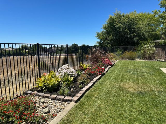 8020 Damico Dr, El Dorado Hills, CA 95762