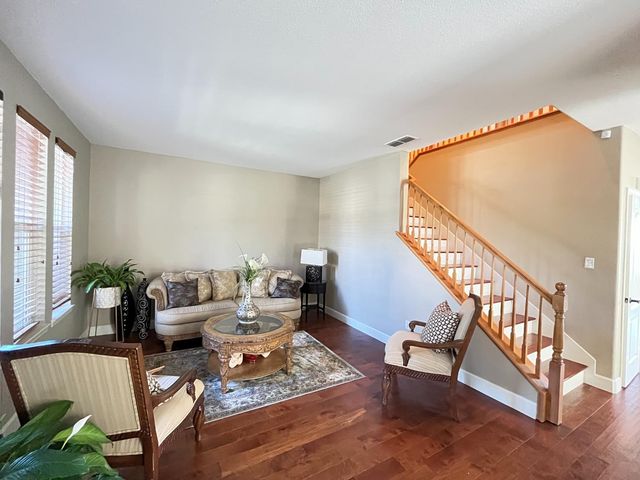8020 Damico Dr, El Dorado Hills, CA 95762