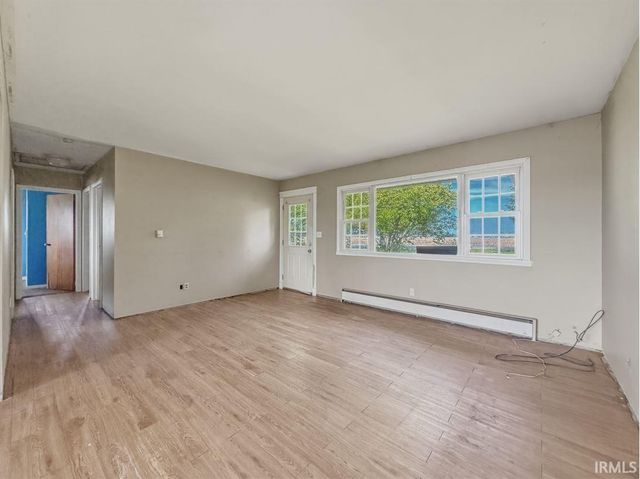1208 S State Road 213, Tipton, IN 46072