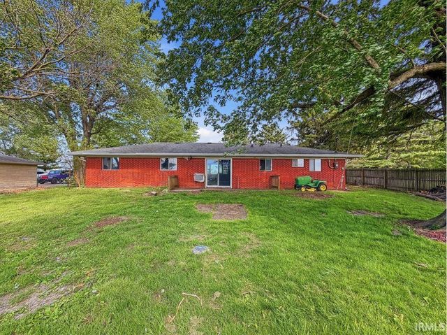 1208 S State Road 213, Tipton, IN 46072