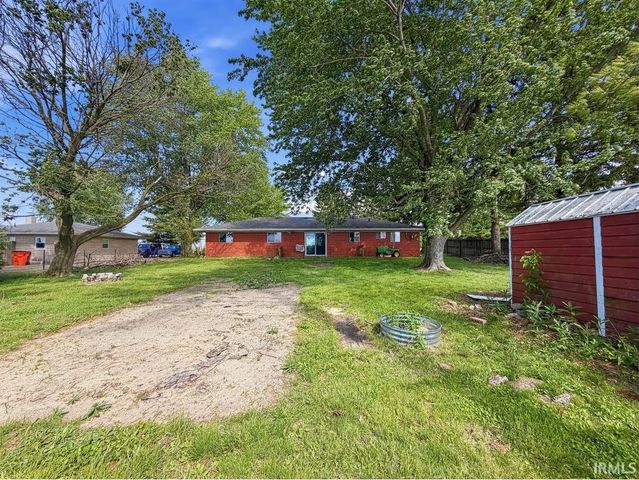 1208 S State Road 213, Tipton, IN 46072