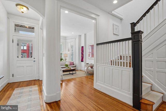 914 C ST NE, Washington, DC 20002