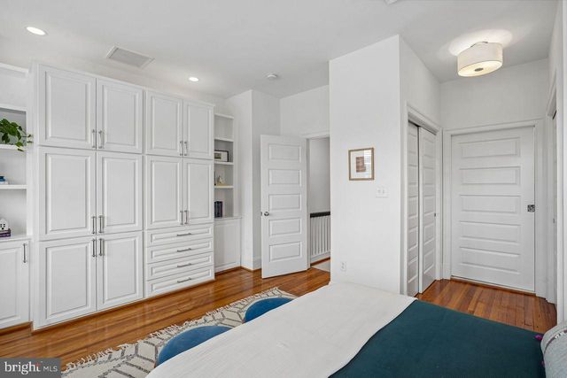 914 C ST NE, Washington, DC 20002