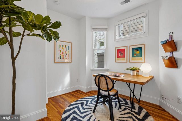 914 C ST NE, Washington, DC 20002