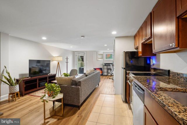 914 C ST NE, Washington, DC 20002