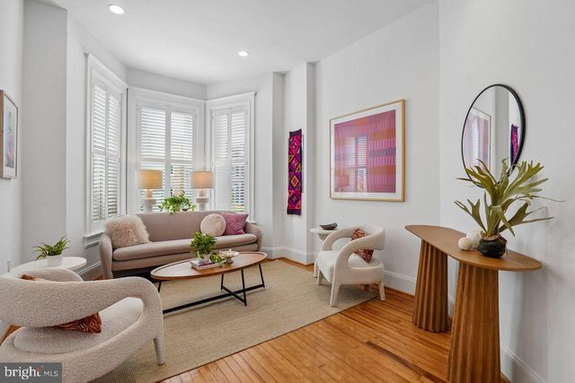 914 C ST NE, Washington, DC 20002
