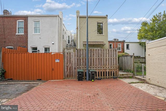 914 C ST NE, Washington, DC 20002