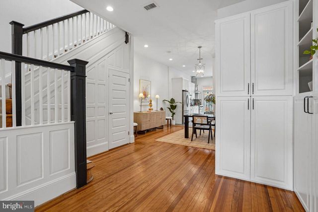 914 C ST NE, Washington, DC 20002