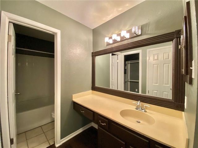 7252 The Mansions Dr O-4, Corpus Christi, TX 78414