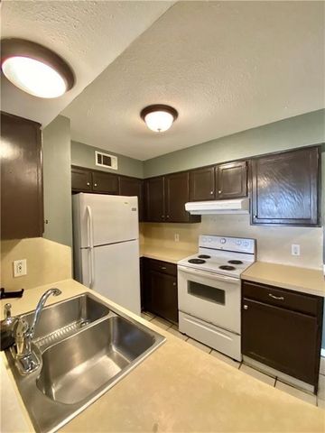 7252 The Mansions Dr O-4, Corpus Christi, TX 78414