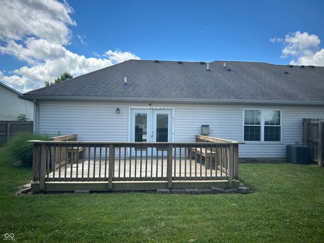 1004 Wild Ivy Trail, Franklin, IN 46131