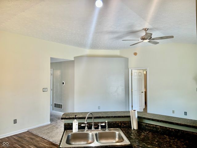 1004 Wild Ivy Trail, Franklin, IN 46131