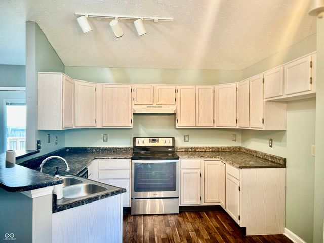 1004 Wild Ivy Trail, Franklin, IN 46131