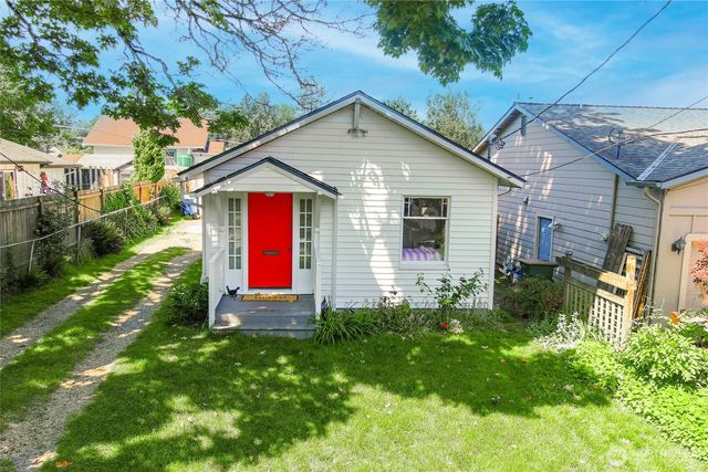4051 19th Avenue SW, Seattle, WA 98106
