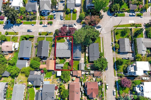 4051 19th Avenue SW, Seattle, WA 98106