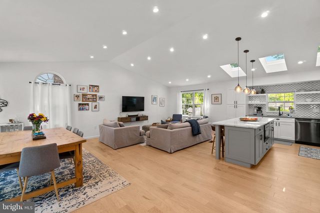 10901 FOX SPARROW CT, Fairfax, VA 22032