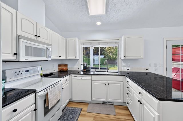 23020 E Boone Ave, Liberty Lake, WA 99019