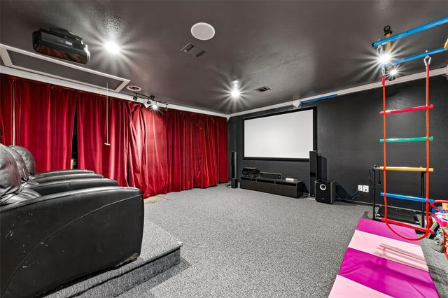 805 Camelot Lane, Friendswood, TX 77546