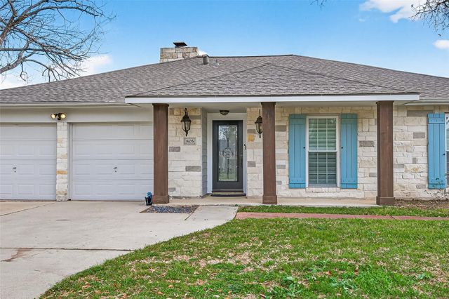 805 Camelot Lane, Friendswood, TX 77546