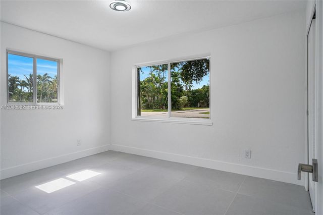 321 NW 36th Street, Oakland Park, FL 33309