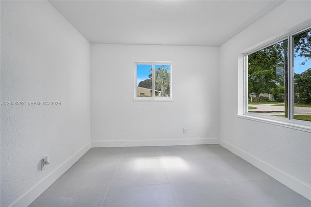 321 NW 36th Street, Oakland Park, FL 33309