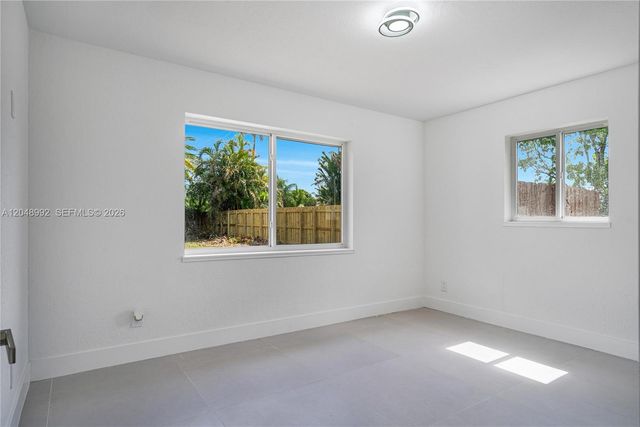 321 NW 36th Street, Oakland Park, FL 33309