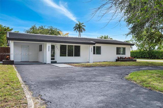 321 NW 36th Street, Oakland Park, FL 33309