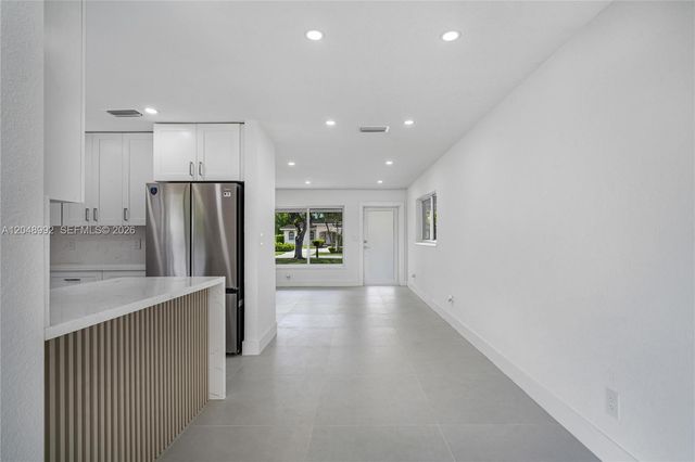 321 NW 36th Street, Oakland Park, FL 33309