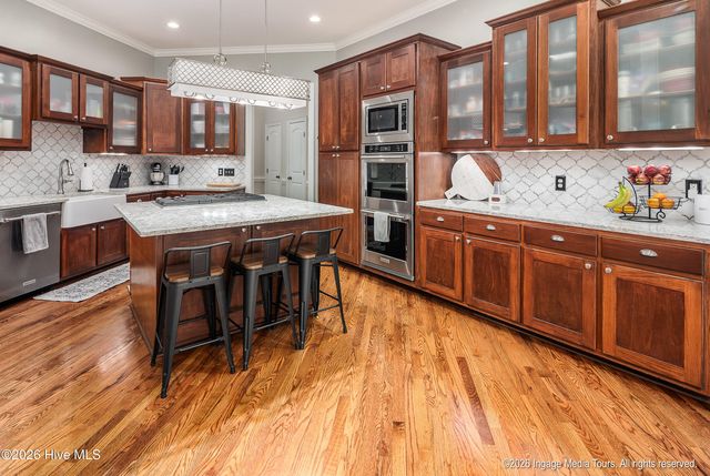 4000 Sterling Trace Drive, Winterville, NC 28590