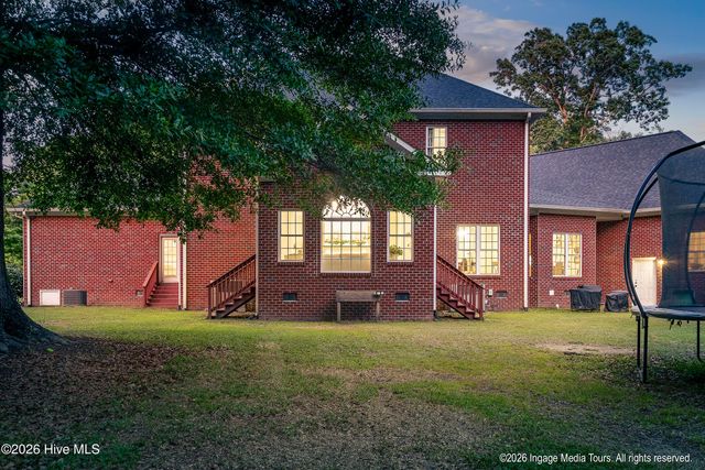4000 Sterling Trace Drive, Winterville, NC 28590