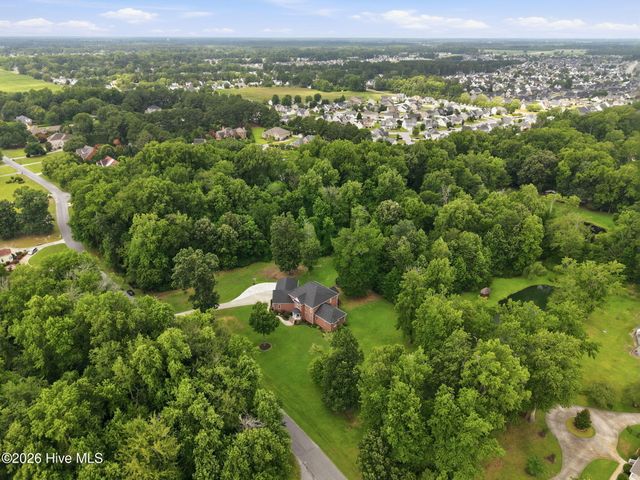4000 Sterling Trace Drive, Winterville, NC 28590
