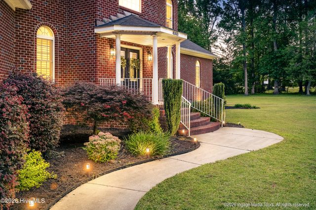 4000 Sterling Trace Drive, Winterville, NC 28590