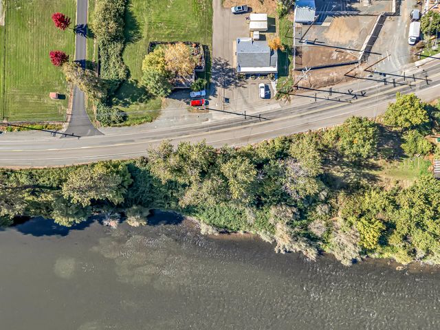 Rogue River Highway, Rogue River, OR 97537