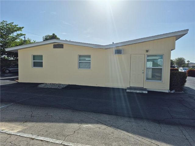 1625 Colonial BLVD, Fort Myers, FL 33907