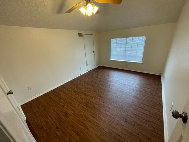 819 Over Ridge Drive, Grand Prairie, TX 75052