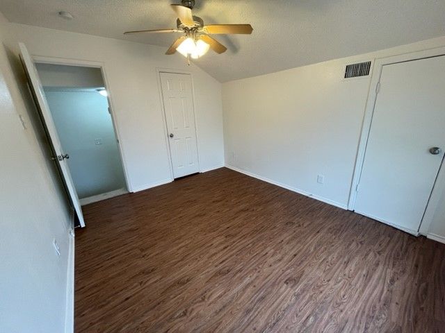 819 Over Ridge Drive, Grand Prairie, TX 75052